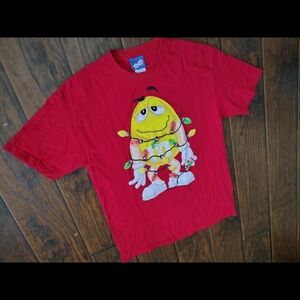 Vintage 90s M&M's Christmas lights red T-shirt Size L